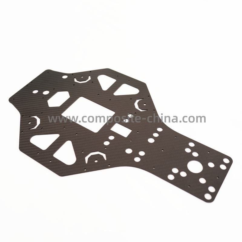 가공된 탄소 섬유 시트